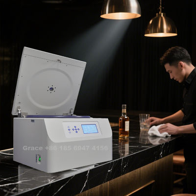 Centrífuga de Bancada CTL550 com 5500 RPM, 5310 x g RCF e Capacidade de 3000ml para Separação de Amostras